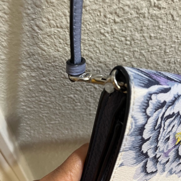 Coach Foldover Kaffe Fassett Crossbody. ( Limited Edition ) - Picture 5 of 7